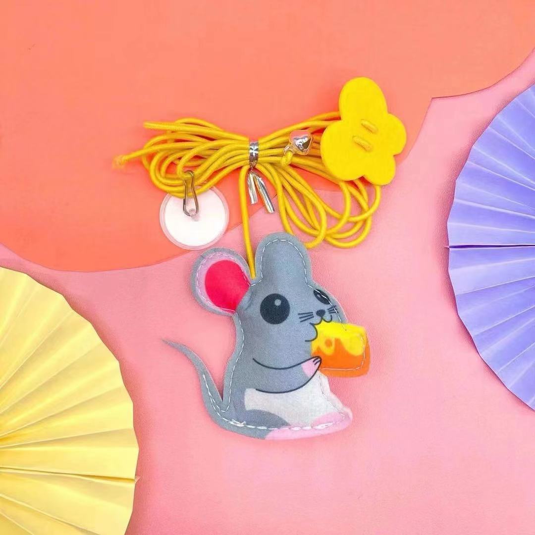 Interactive Telescopic Hanging Pet Toy With Rope And Mouse